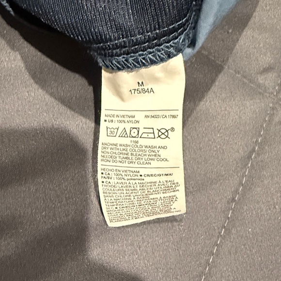 Mens Blue Old Navy Explore Shorts - Picture 3 of 5